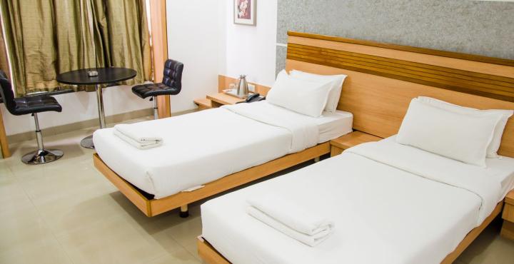Admiral Suites